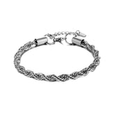 the  classic  rope  chain design.